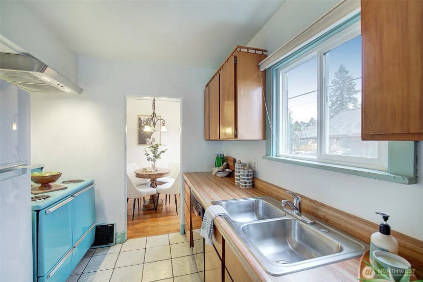Property photo for 4415 Sw Juneau Street, Seattle photo 13