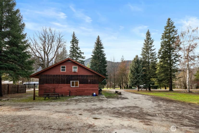 Property photo for 9485 E Leavenworth Road, Leavenworth photo 34