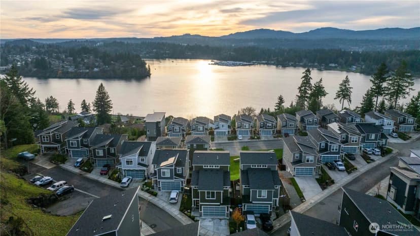 Property photo for 139 Blackfish Court, Bremerton