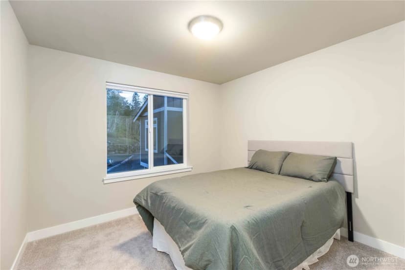 Property photo for 139 Blackfish Court, Bremerton photo 24