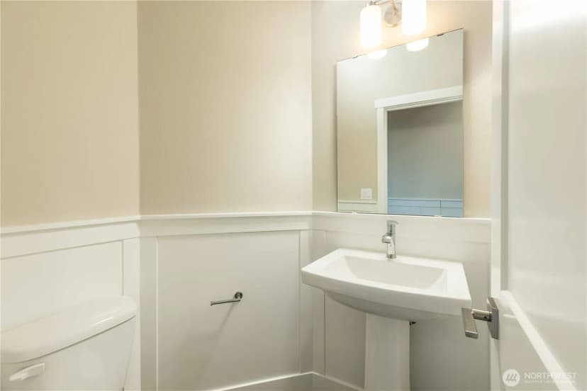 Property photo for 139 Blackfish Court, Bremerton photo 6