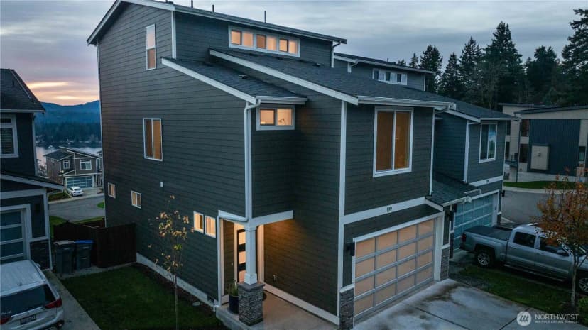 Property photo for 139 Blackfish Court, Bremerton photo 4