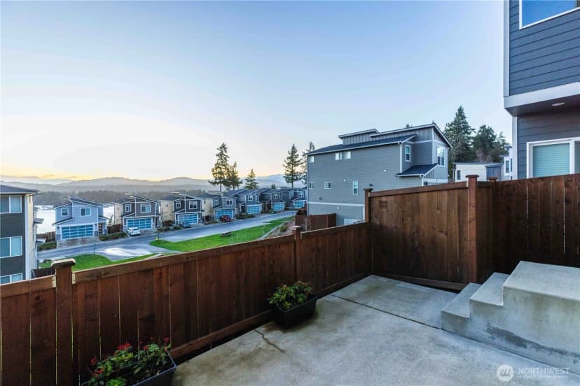 Property photo for 139 Blackfish Court, Bremerton photo 15