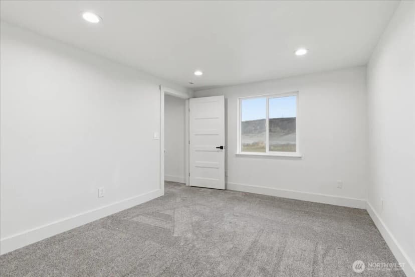 Property photo for 216 Sandy Lane, Electric City photo 29