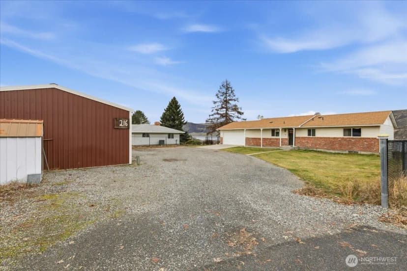 Property photo for 216 Sandy Lane, Electric City photo 39