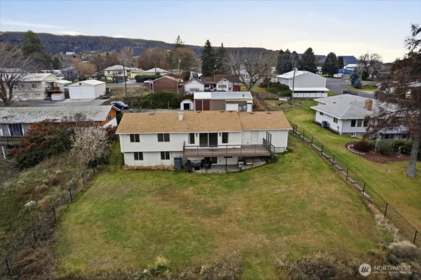 Property photo for 216 Sandy Lane, Electric City photo 32