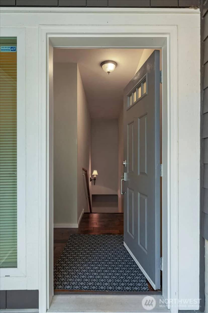 Property photo for 5589 Lakemont Boulevard Se #1702, Bellevue photo 17