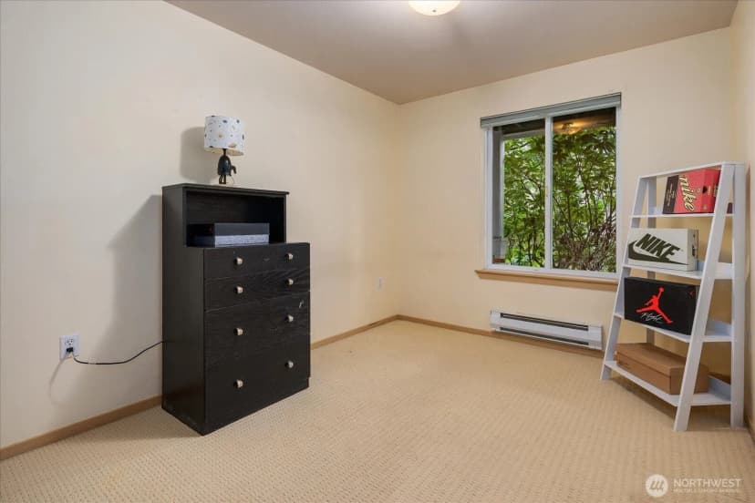 Property photo for 5589 Lakemont Boulevard Se #1702, Bellevue photo 9