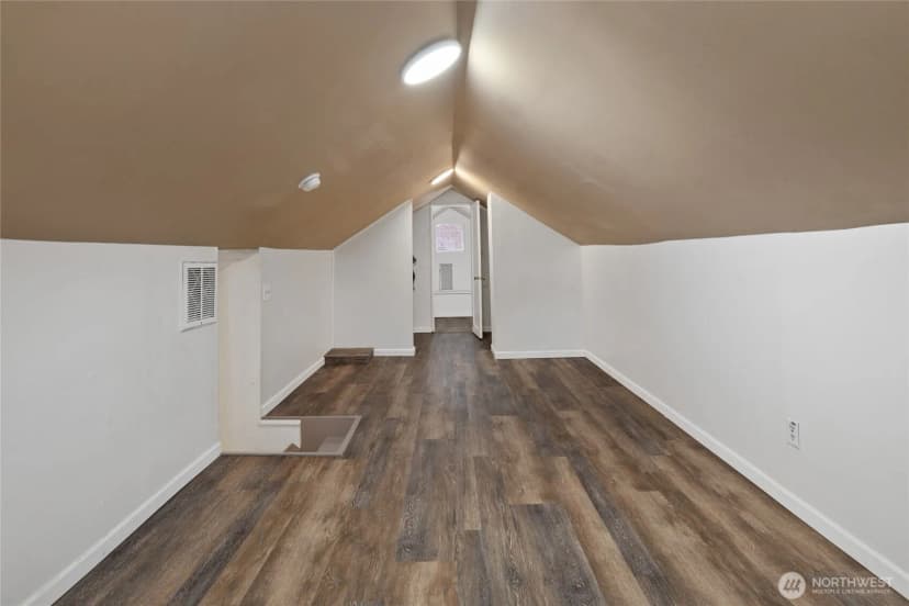 Property photo for 805 E 5th Avenue, Ellensburg photo 24
