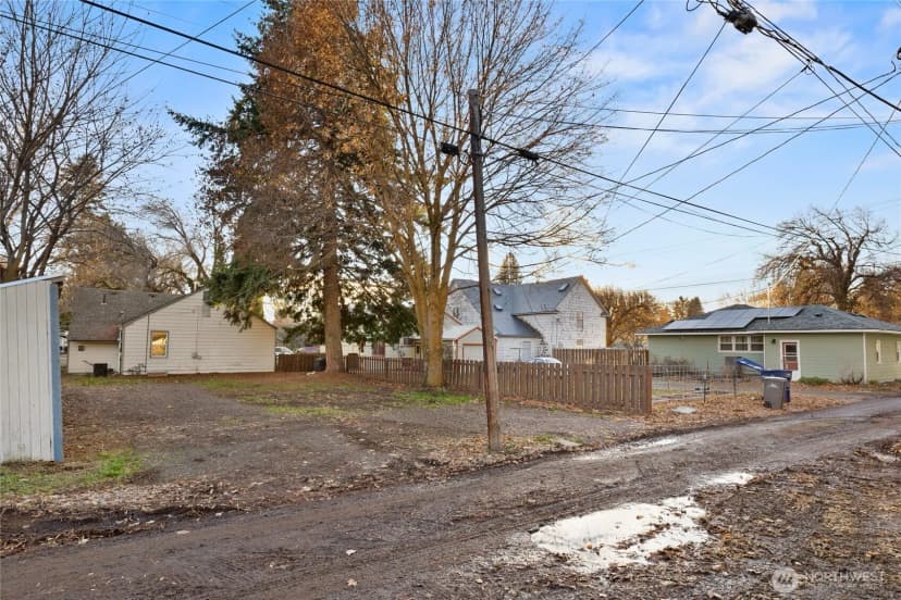 Property photo for 805 E 5th Avenue, Ellensburg photo 29