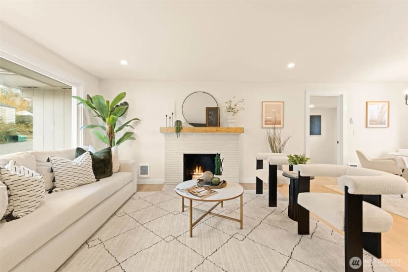 Property photo for 10419 18th Avenue S, Seattle photo 6