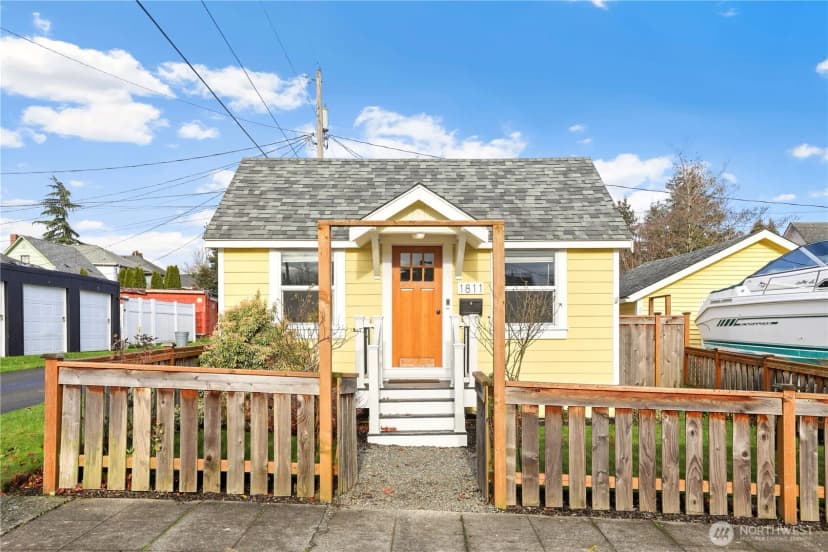 Property photo for 1811 24th Street, Everett
