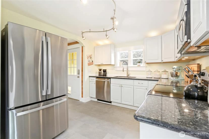 Property photo for 1811 24th Street, Everett photo 9