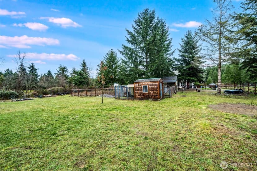 Property photo for 36612 2nd Avenue S, Roy photo 36