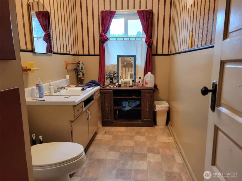 Property photo for 166 N Jefferson, Republic photo 11