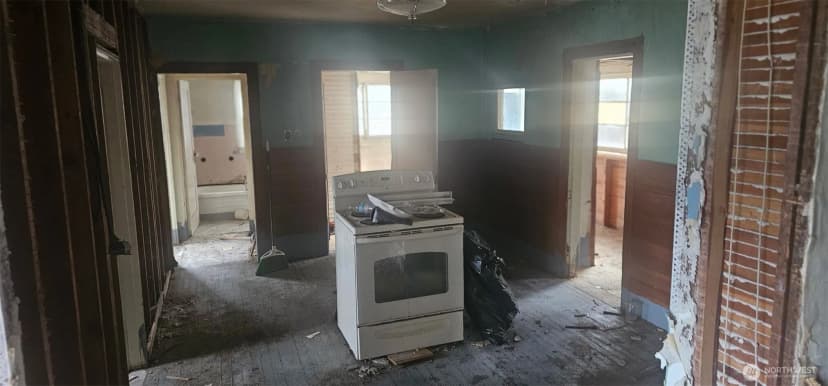 Property photo for 311 N 19th Avenue, Kelso photo 15