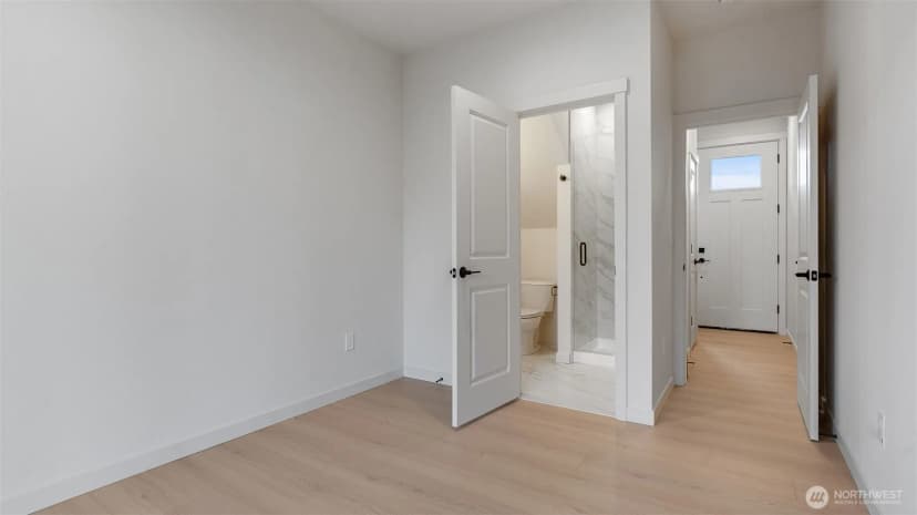 Property photo for 3205 19th Street #b, Everett photo 14