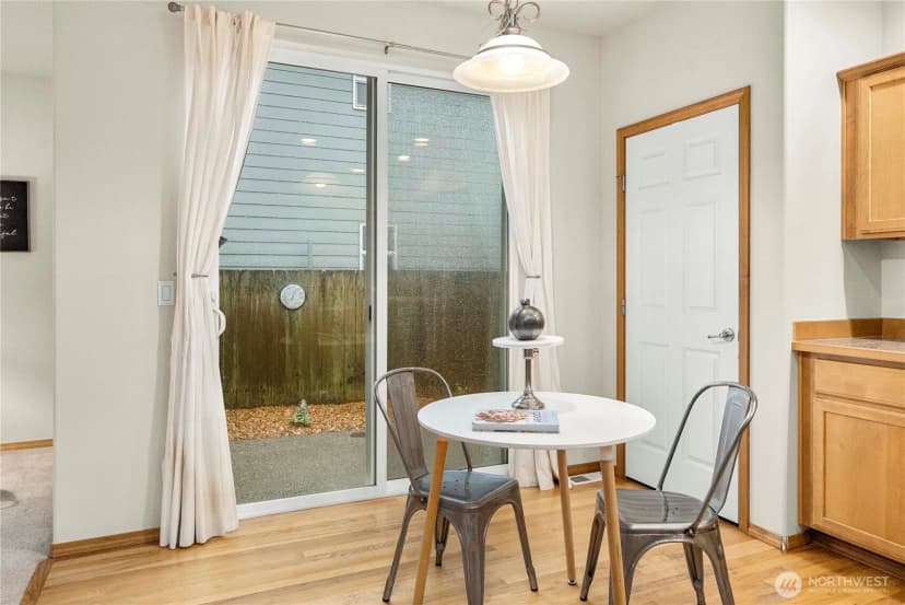 Property photo for 13127 Se 210th Place, Kent photo 19