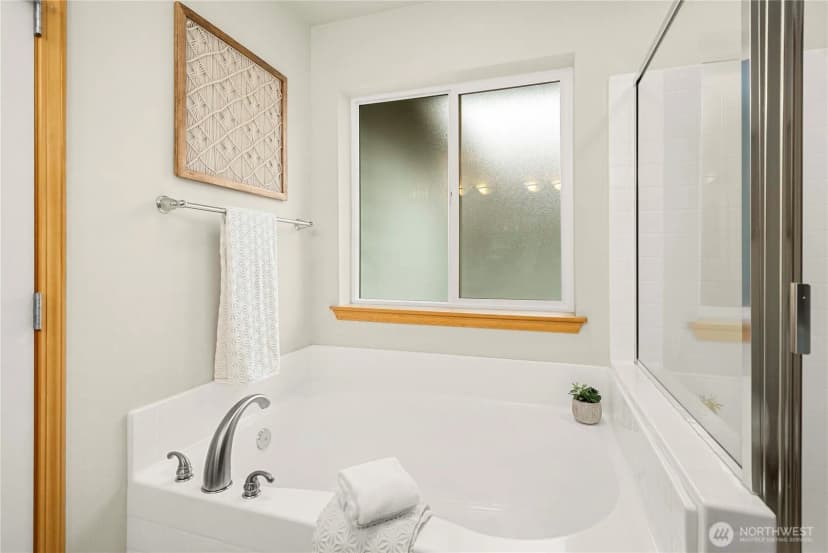 Property photo for 13127 Se 210th Place, Kent photo 36