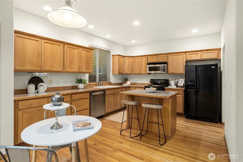 Property photo for 13127 Se 210th Place, Kent photo 13