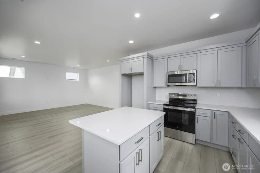 Property photo for 915 Ivy Street Ne, Ephrata photo 12