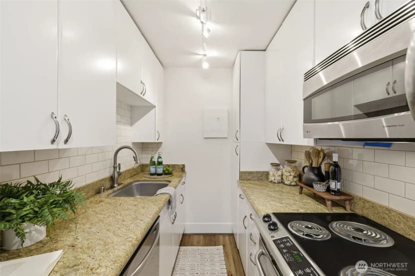 Property photo for 1105 Spring Street #408, Seattle photo 6