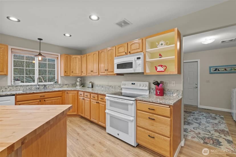 Property photo for 1000 13th Avenue Sw #7, Quincy photo 11