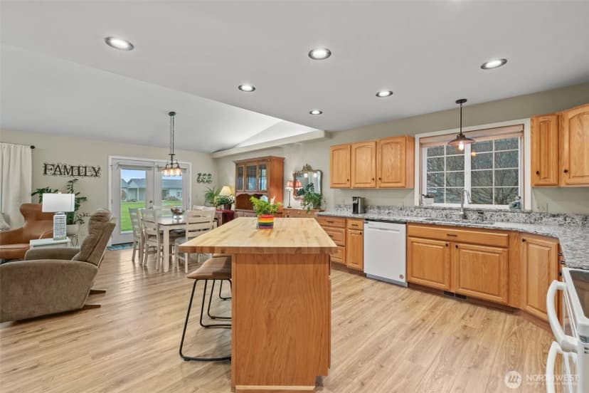 Property photo for 1000 13th Avenue Sw #7, Quincy photo 13