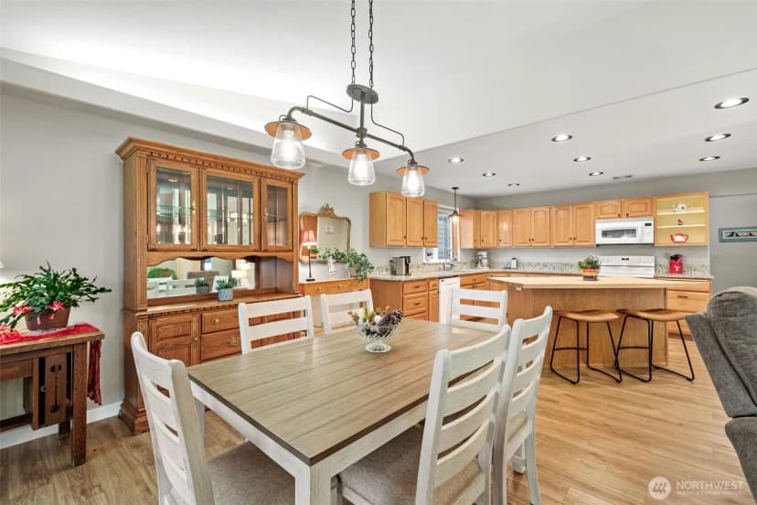 Property photo for 1000 13th Avenue Sw #7, Quincy photo 14