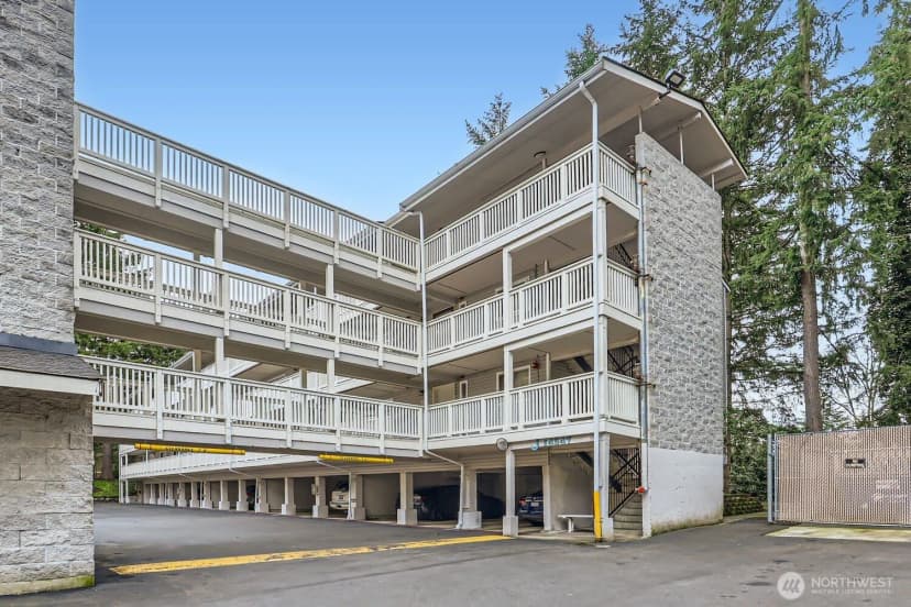 Property photo for 14547 Ne 40th St #j302, Bellevue