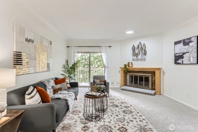 Property photo for 14547 Ne 40th St #j302, Bellevue photo 2
