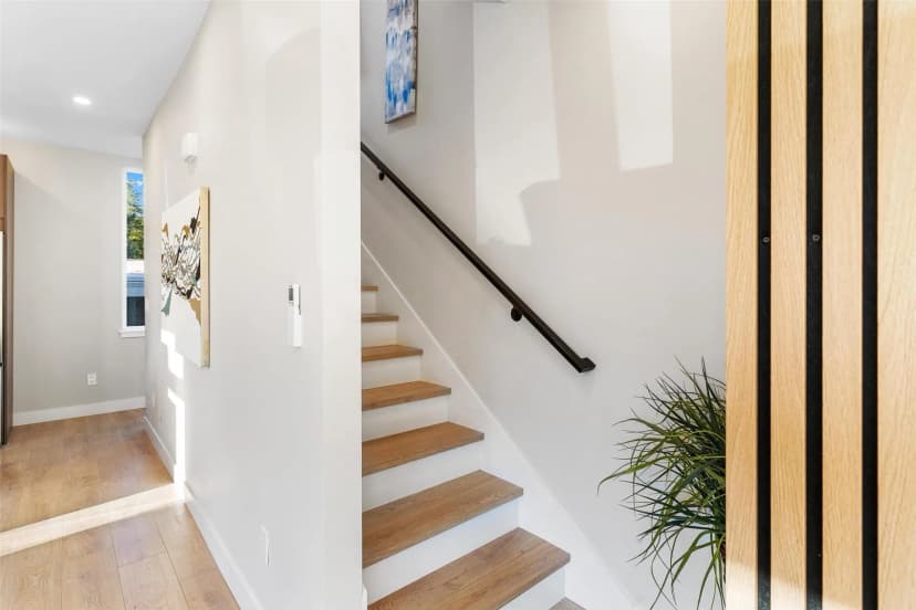 Property photo for 7144 47th Avenue Sw, Seattle photo 20