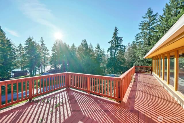 Property photo for 22115 Maple Drive Nw, Lakebay photo 4