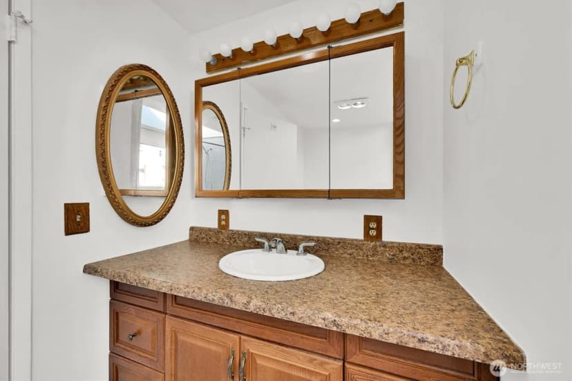 Property photo for 22115 Maple Drive Nw, Lakebay photo 31