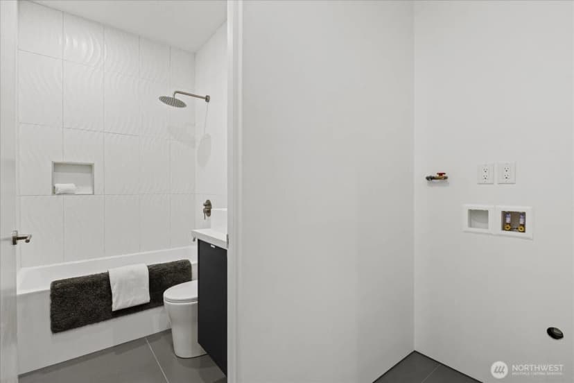 Property photo for 1114 26th Avenue #c, Seattle photo 16