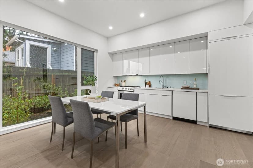 Property photo for 1114 26th Avenue #c, Seattle photo 9