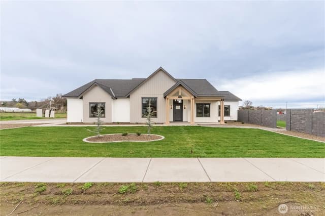 Property photo for 511 Sw 12th, College Place