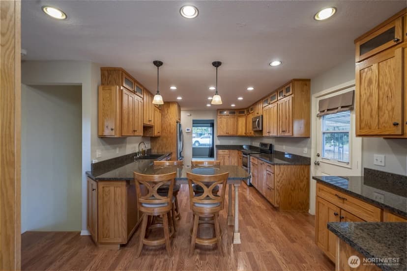 Property photo for 510 M St Sw, Quincy photo 11
