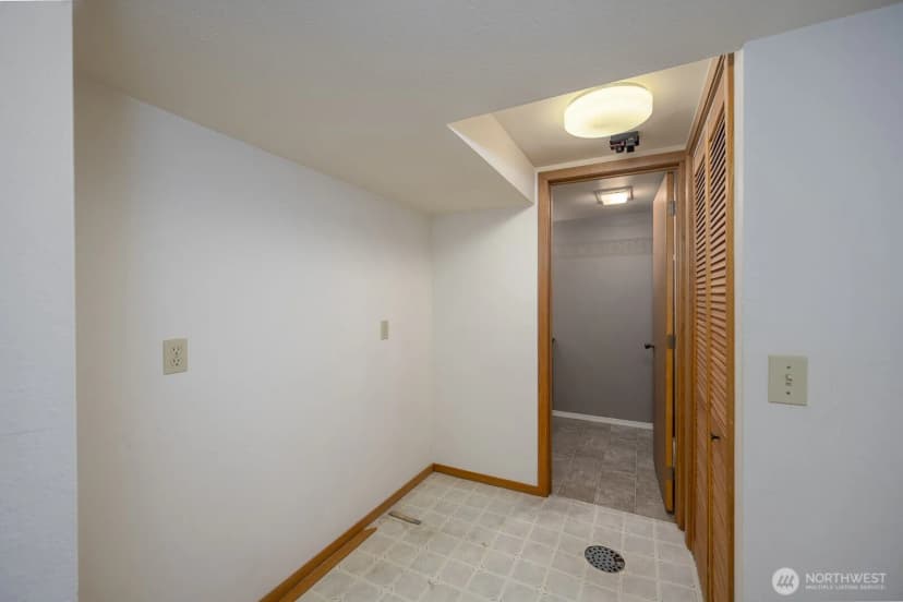 Property photo for 510 M St Sw, Quincy photo 27