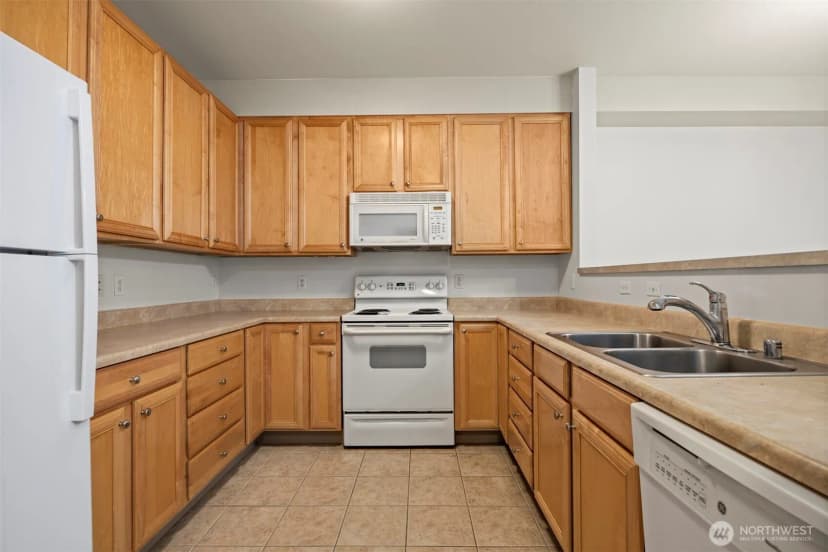 Property photo for 500 Darby Drive #209, Bellingham photo 13