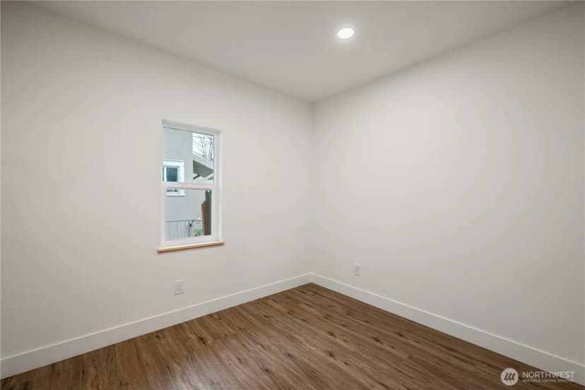 Property photo for 450 16th Avenue, Longview photo 16