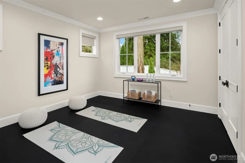 Property photo for 3406 97th Avenue Se, Mercer Island photo 31