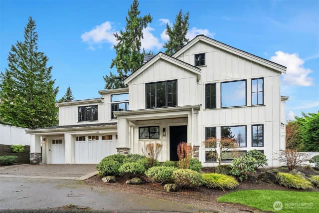 Property photo for 3406 97th Avenue Se, Mercer Island photo 2