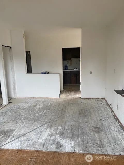 Property photo for 8633 S Thompson Avenue, Tacoma photo 3