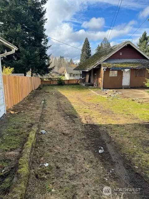 Property photo for 8633 S Thompson Avenue, Tacoma photo 2