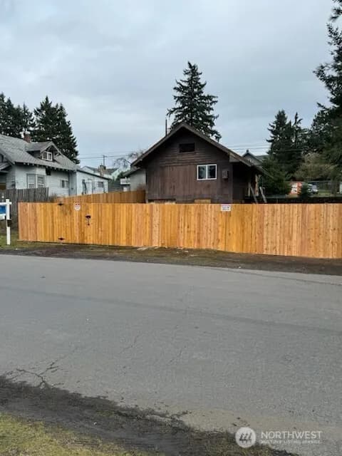 Property photo for 8633 S Thompson Avenue, Tacoma photo 14