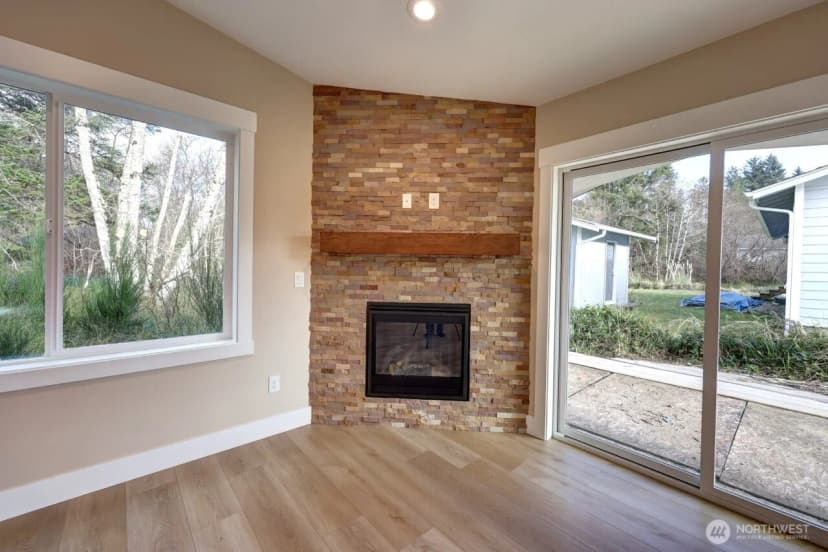 Property photo for 811 Ne 357th Street, Ocean Park photo 21