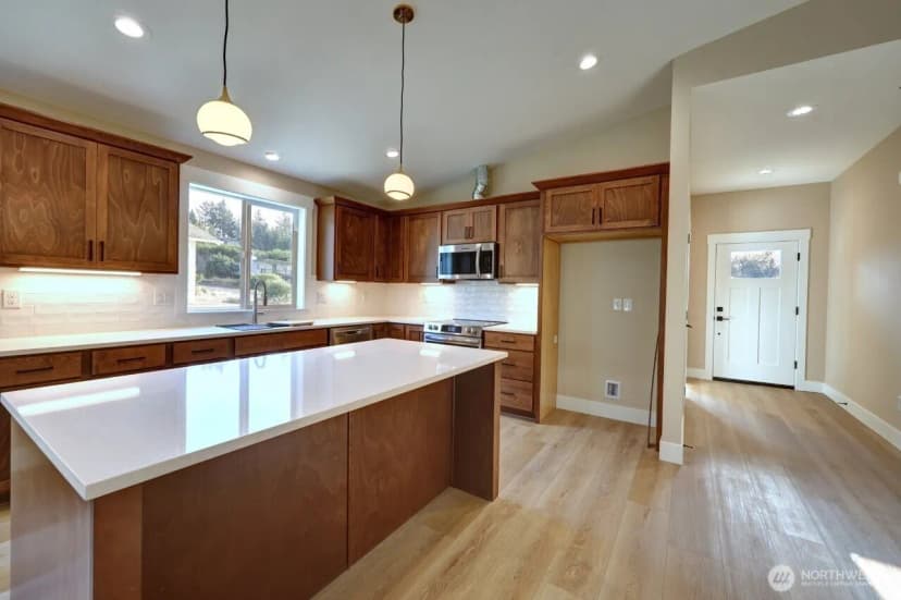 Property photo for 811 Ne 357th Street, Ocean Park photo 14