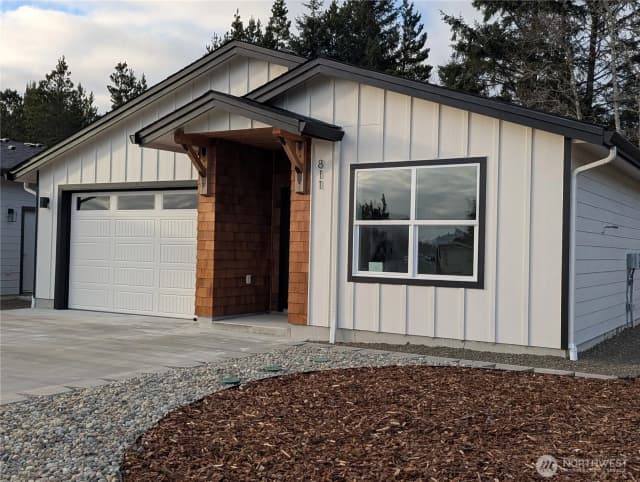 Property photo for 811 Ne 357th Street, Ocean Park photo 4