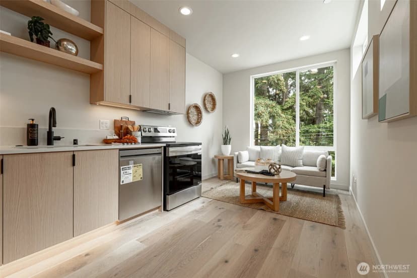 Property photo for 2108 15th Avenue S #b, Seattle photo 8